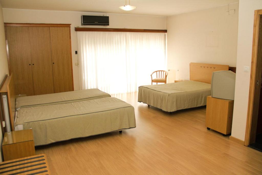 Hotel Chale Paredes Bagian luar foto