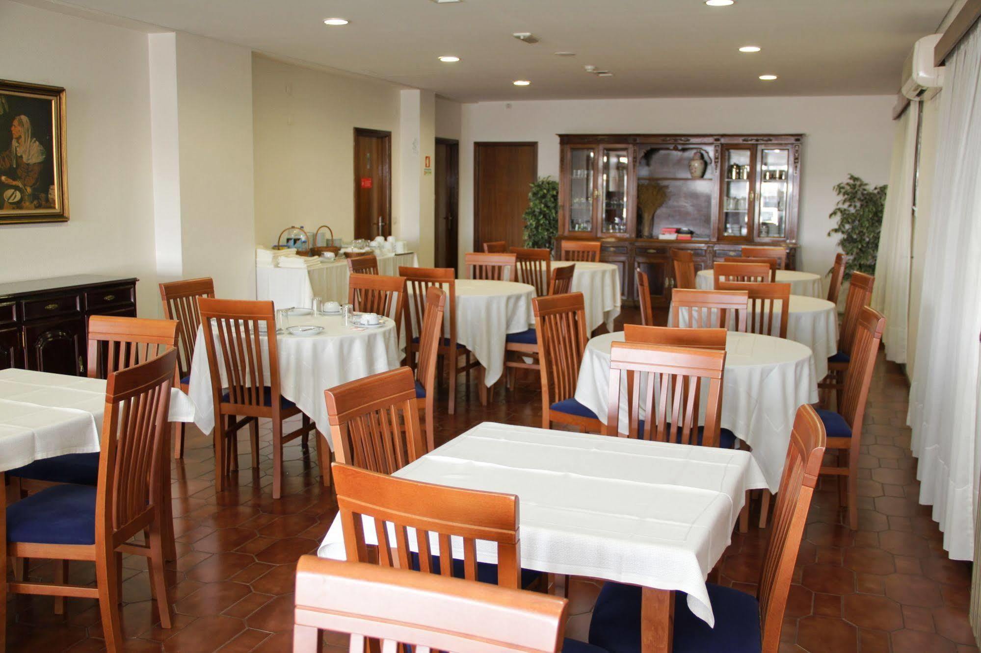 Hotel Chale Paredes Bagian luar foto